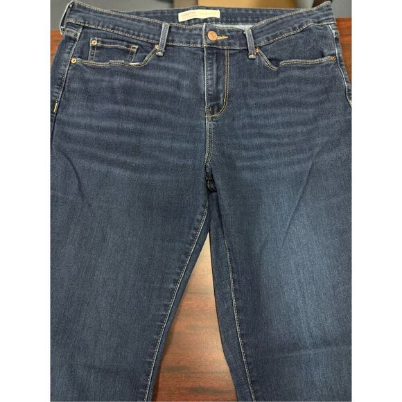 Levi’s Signature Mid-Rise Bootcut Dark Wash Jeans Size 12 Long - Picture 2 of 6